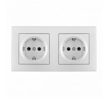 Розетка с заземлением и со шторкой Arte Milano SET06-2 SET06-2-40-1x2 silver